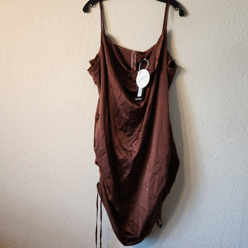 Boohoo brown satin adjustable sides sleeveless mini dress sz 22 NWT sexy party
